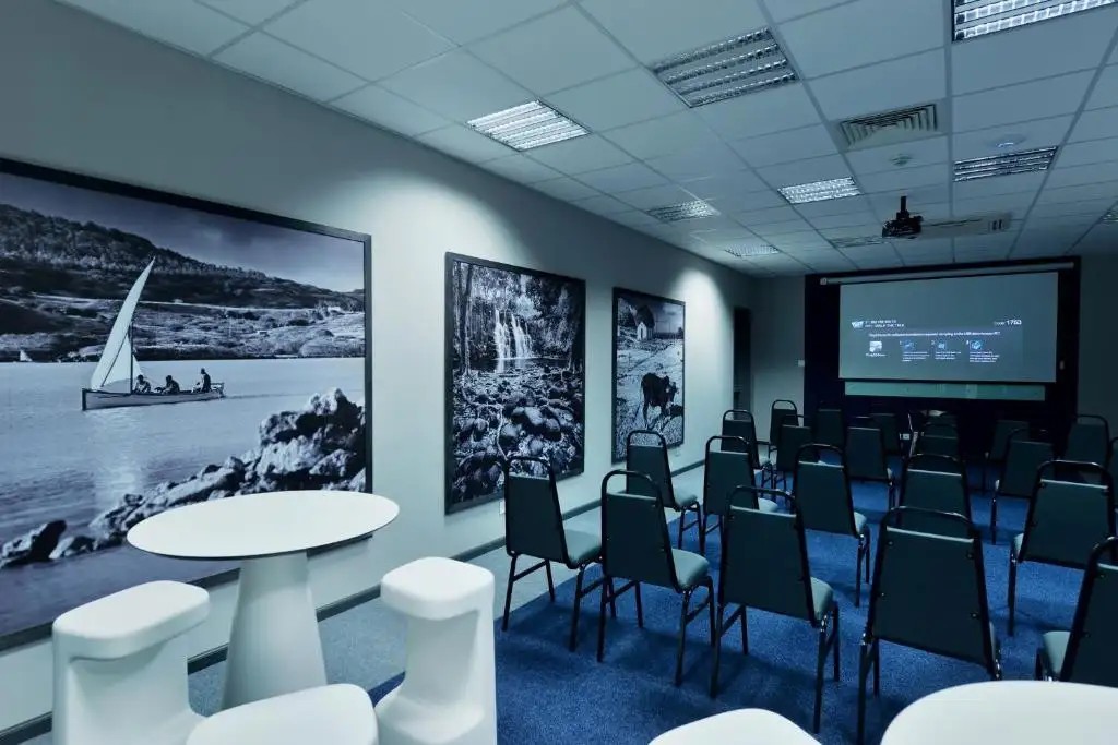 THE RAVENALA ATTITUDE (EX. LA PLANTATION)