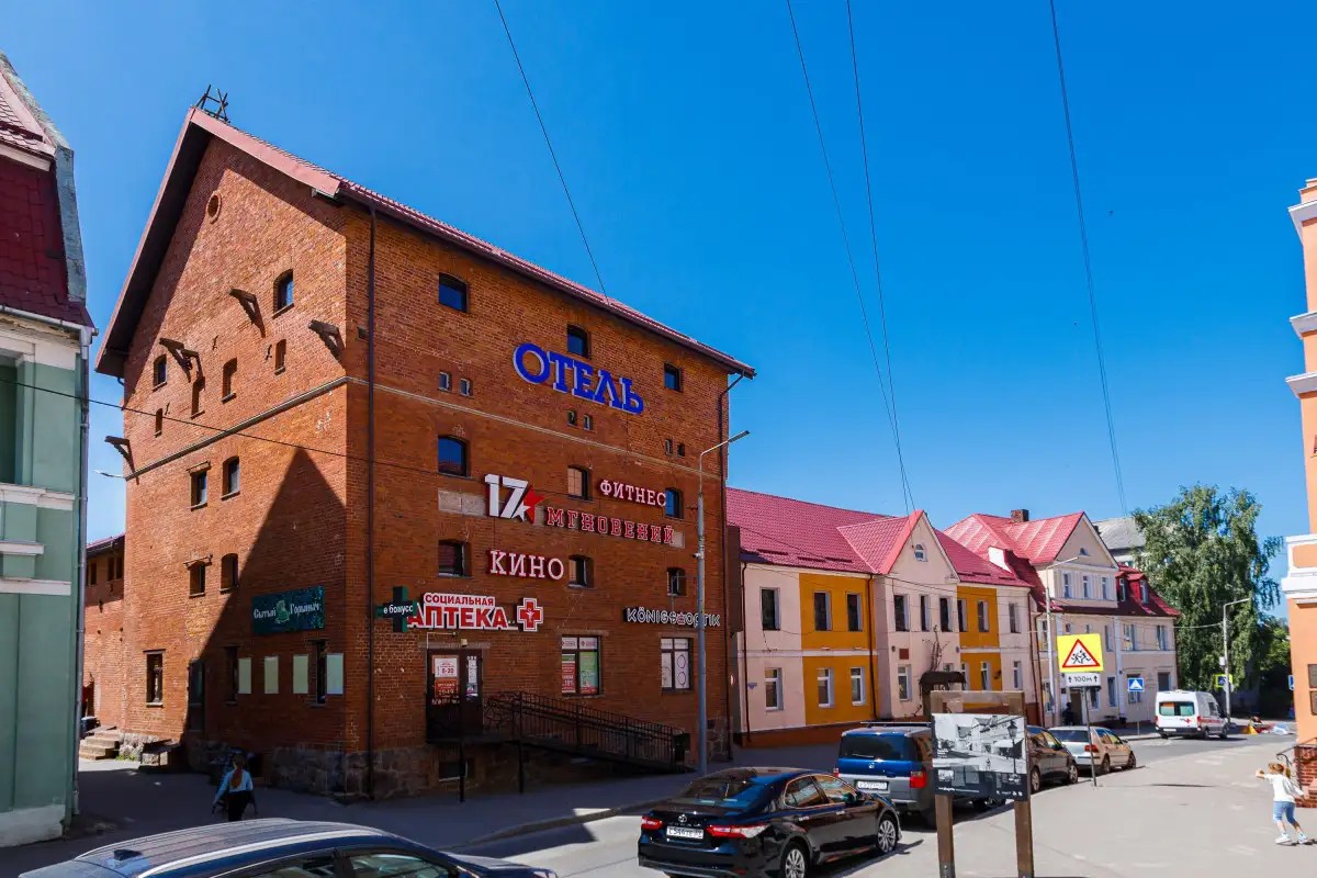 17 МГНОВЕНИЙ