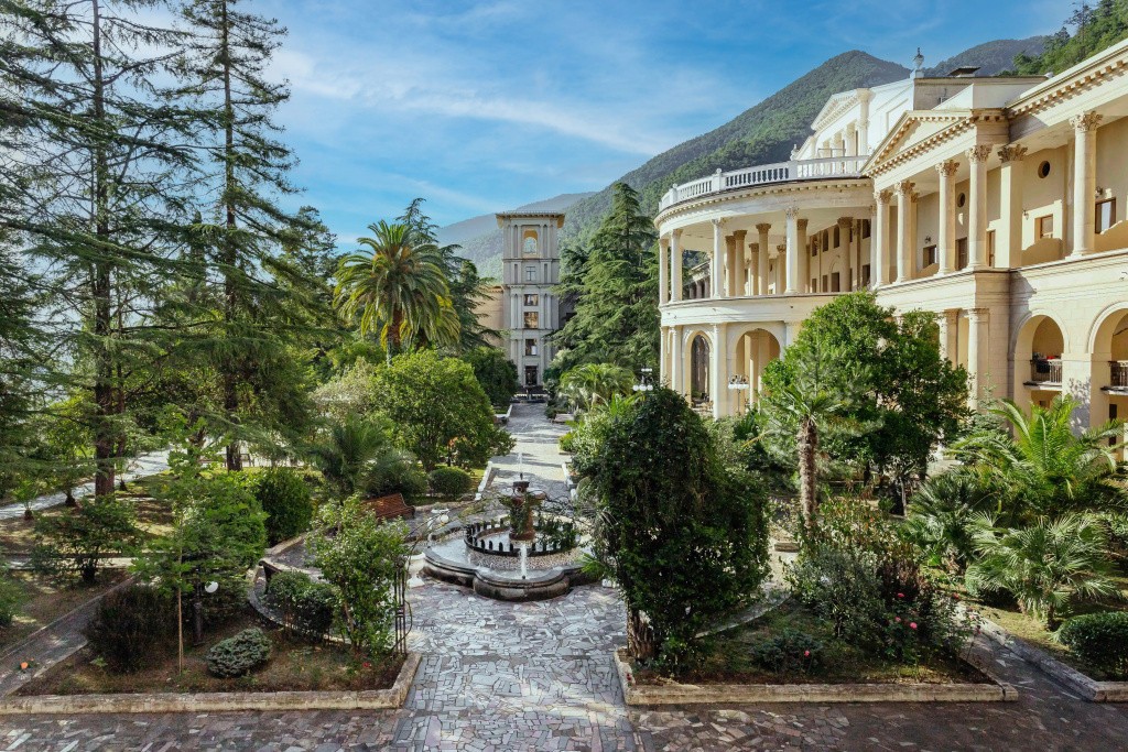 AMRA PARK HOTEL & SPA
