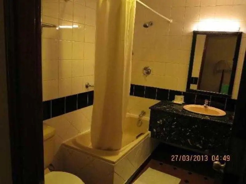 HOLIDAY VILLA PHNOM PENH