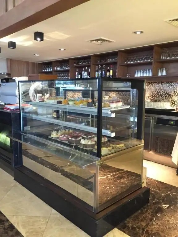 THE ARNOMA HOTEL