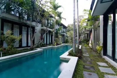SCAPE CONDOTEL