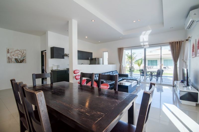 royal villa 3 bedrooms