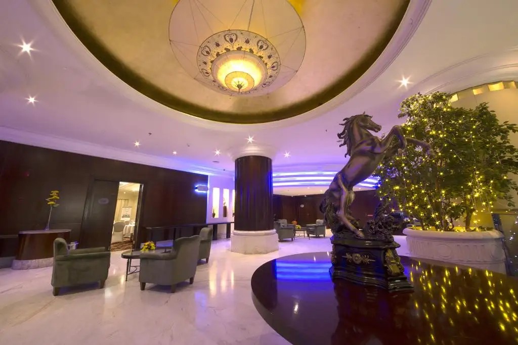 PEARL CITY SUITES