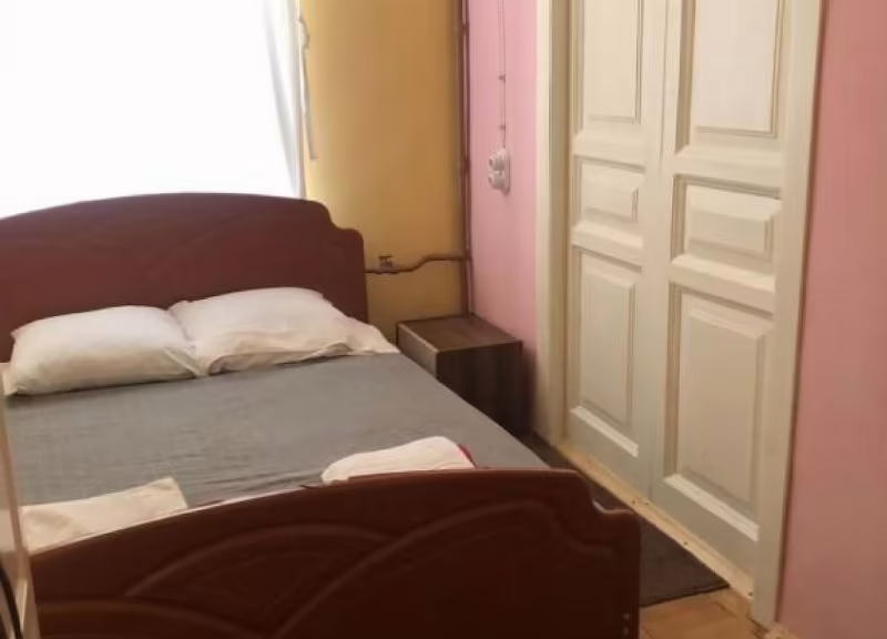 OLD FLAT НА ВОССТАНИЯ