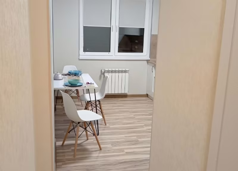 ГОРНИЦА НА ПРОСПЕКТЕ КАРЛА МАРКСА