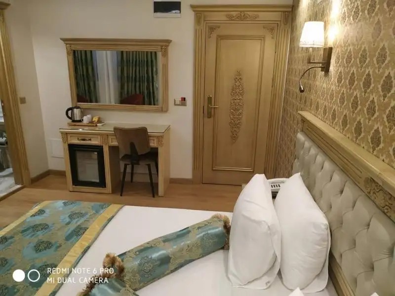 APPLE TREE HOTEL
