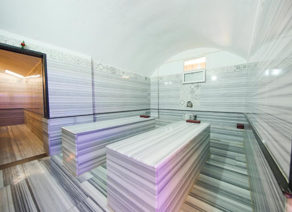 NOXINN DELUXE HOTEL