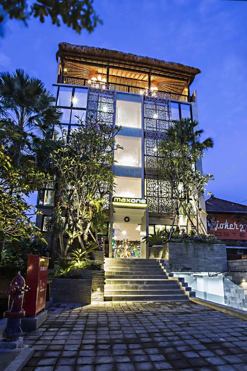 MAXONE UBUD