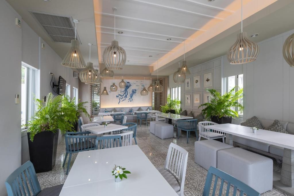 KANTARY BAY PHUKET