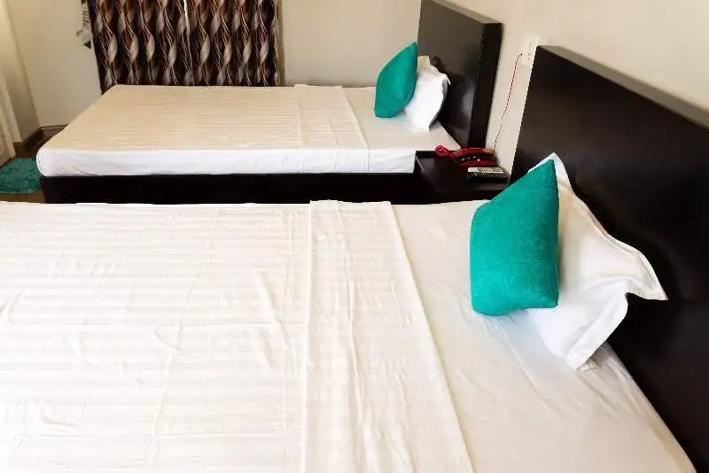 COSMOS HOTEL