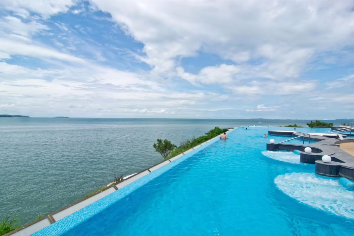 ROYAL CLIFF BEACH TERRACE