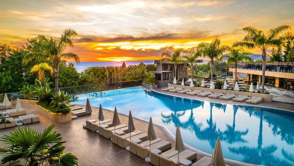 MICHELL HOTEL & SPA ADULTS ONLY 16+