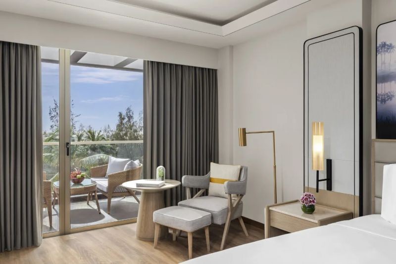 deluxe with balcony