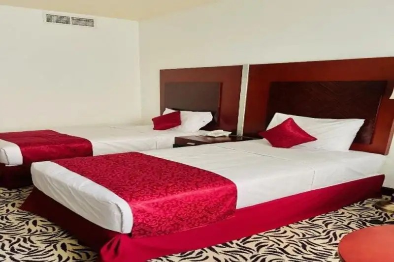 MRA GRAND HOTEL