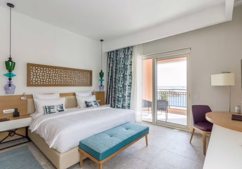 THE CHEDI LUSTICA BAY