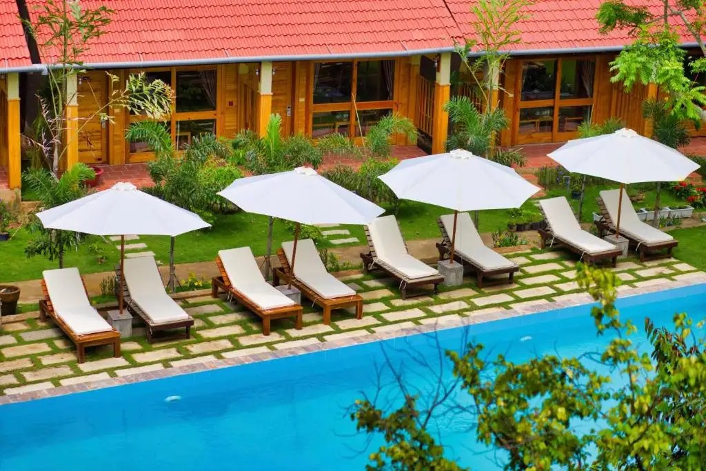 AZURA RESORT