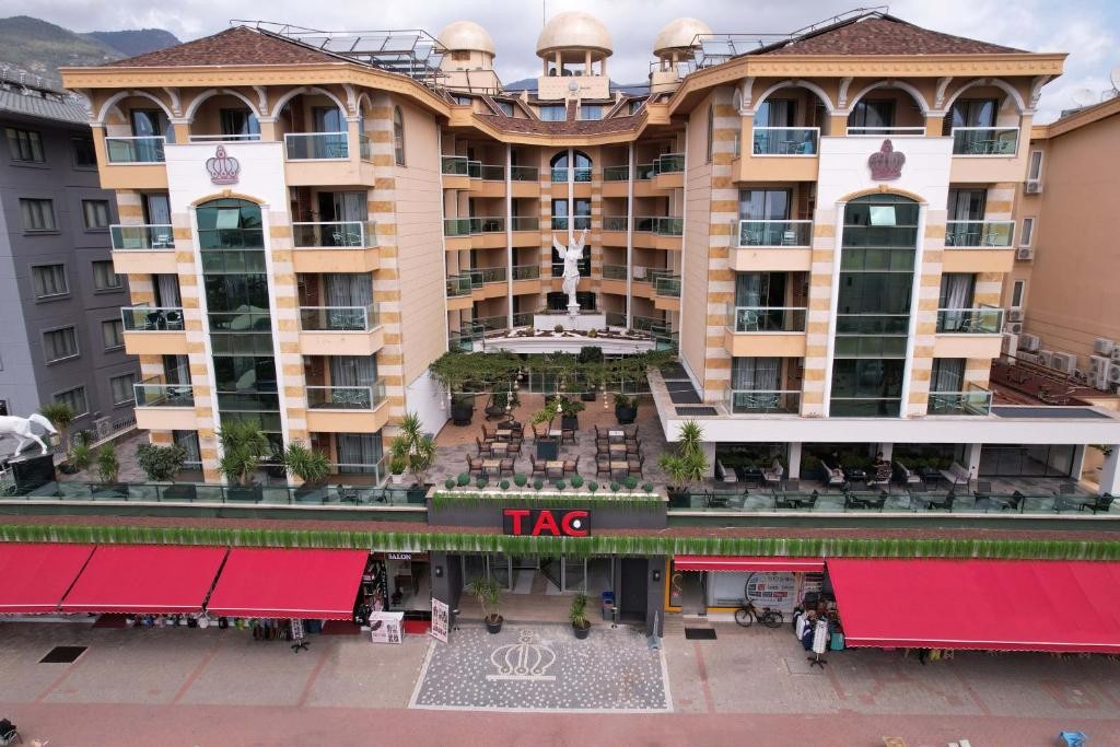 TAC PREMIER HOTEL & SPA
