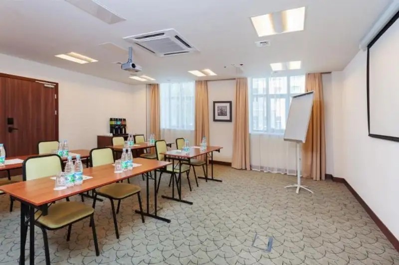 HAMPTON BY HILTON SAMARA