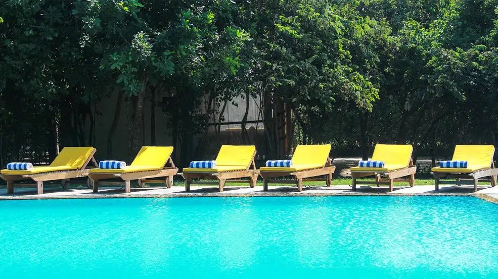 GIMAN FREE BEACH RESORT