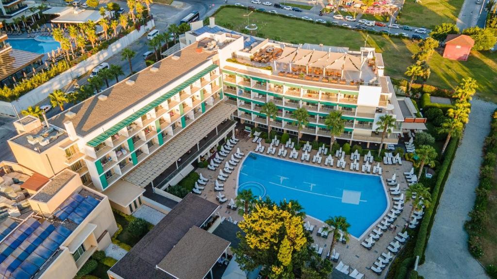 TUI BLUE BARUT ANDIZ ADULTS ONLY 16+