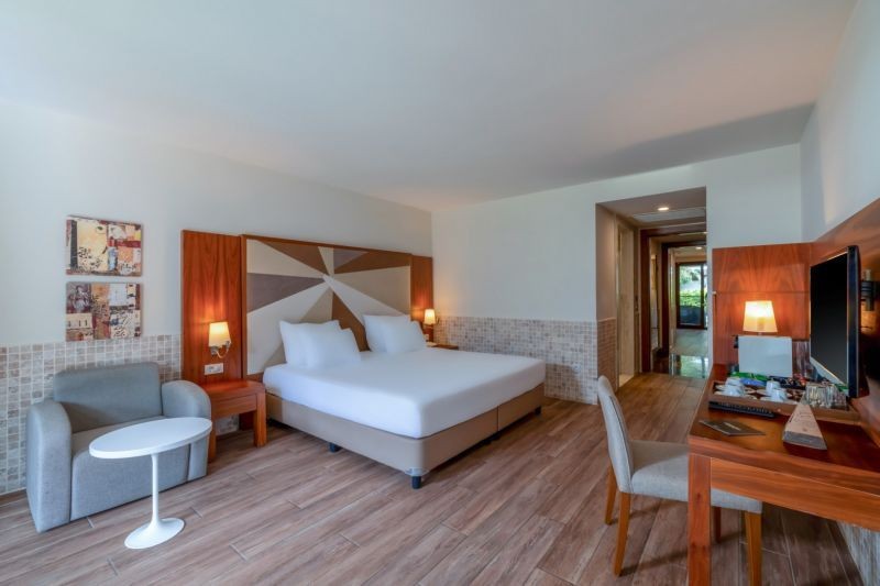lagoon family suites with 2 bathroom