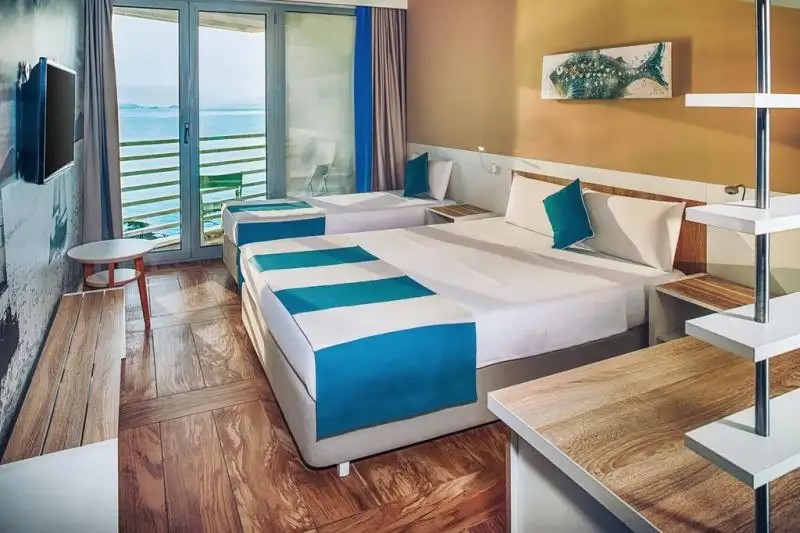 CARINE HOTEL DELFIN (EX. IBEROSTAR BIJELA DELFIN) 