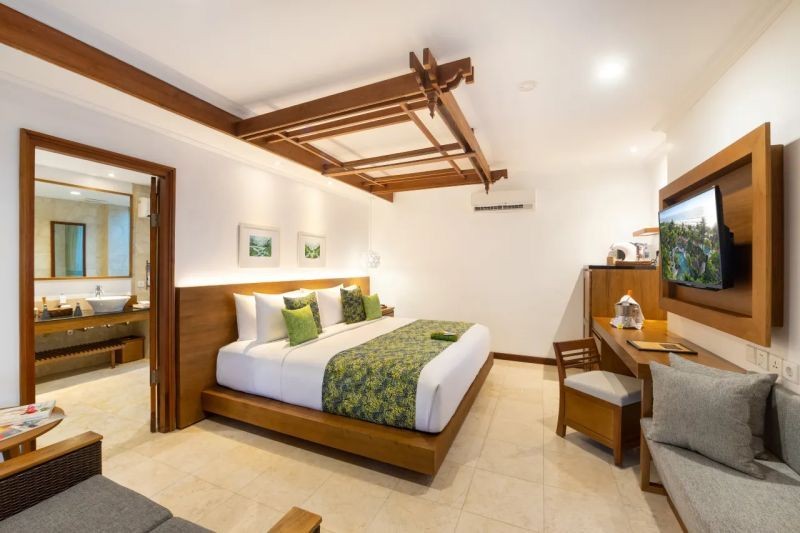 deluxe pool villa