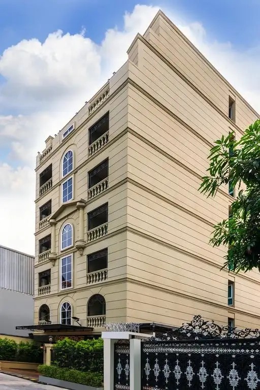 LA RESIDENCE BANGKOK