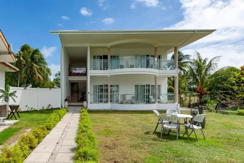LE TROPIQUE VILLA ANNEX APARTMENT