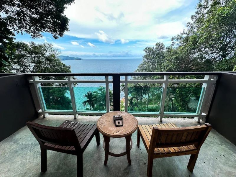 romantic deluxe sea view