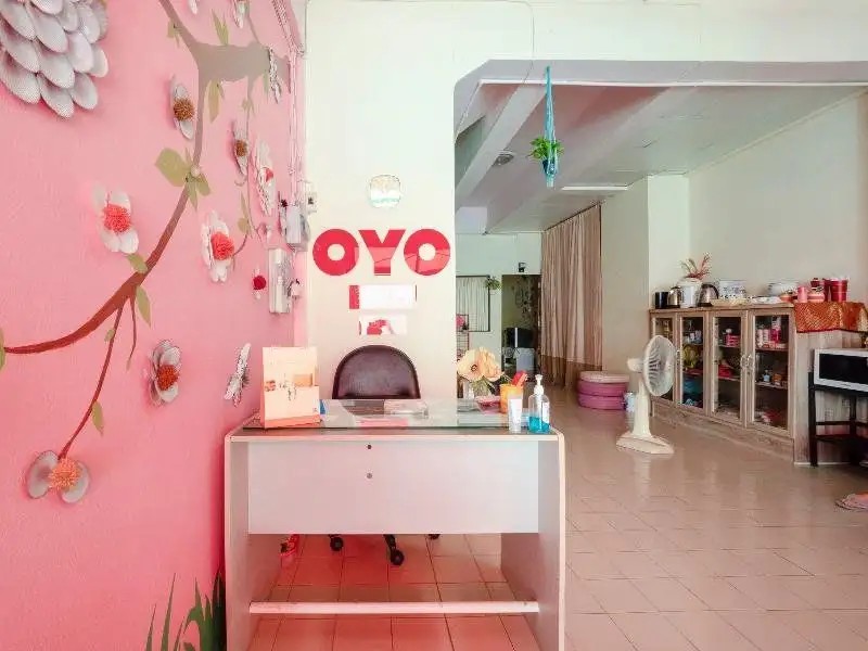 OYO 1099 STAR HOUSE