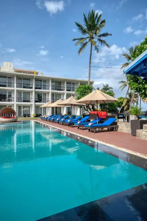 CAMELOT BEACH HOTEL
