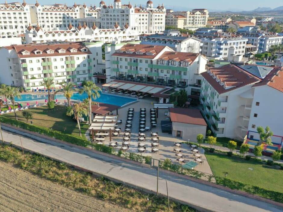 MONACHUS HOTEL & SPA