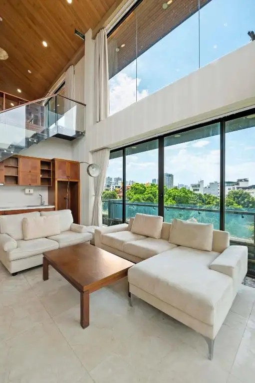 22 LAND MOON WEST LAKE HANOI