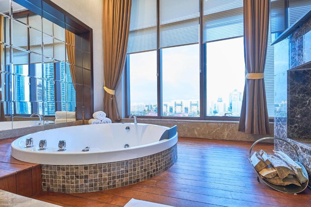 RIXOS PRESIDENT ASTANA