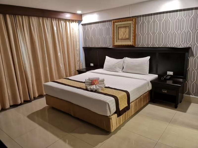 THE GOLDEN VILLE BOUTIQUE HOTEL & SPA