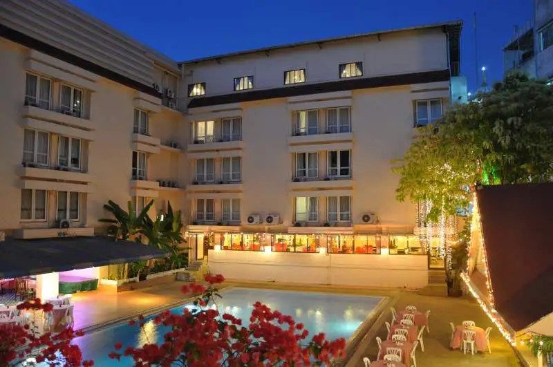 THE BEVERLY HOTEL PATTAYA (EX. BEVERLY PLAZA)