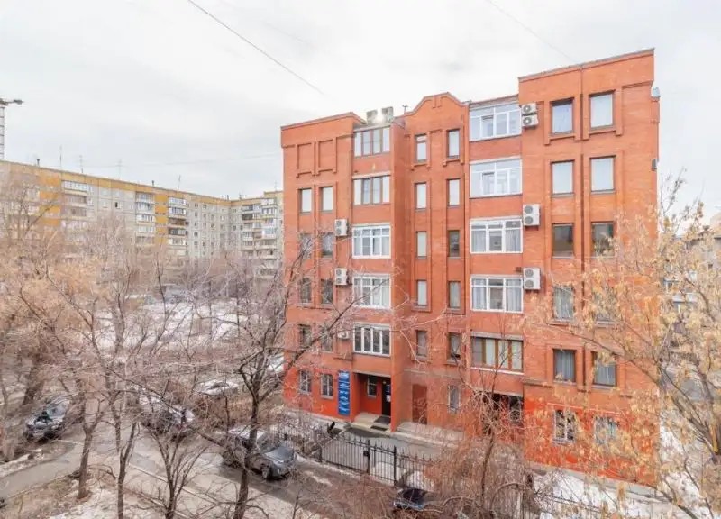 НОВИКОВ ДВОРИК НА СВЕРДЛОВСКОМ ПРОСПЕКТЕ 58