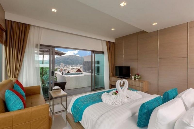 premier suite jacuzzi sea view
