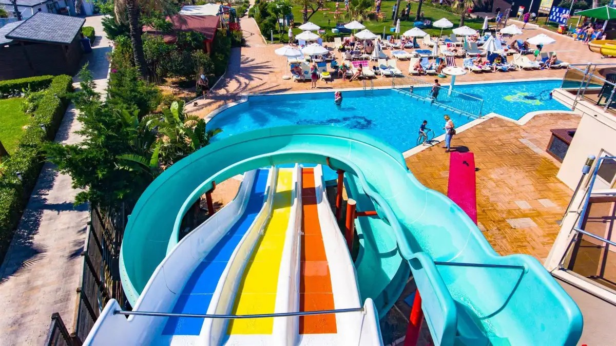 LUNA VISTA BELEK (EX. CLOVER MAGIC BELEK)