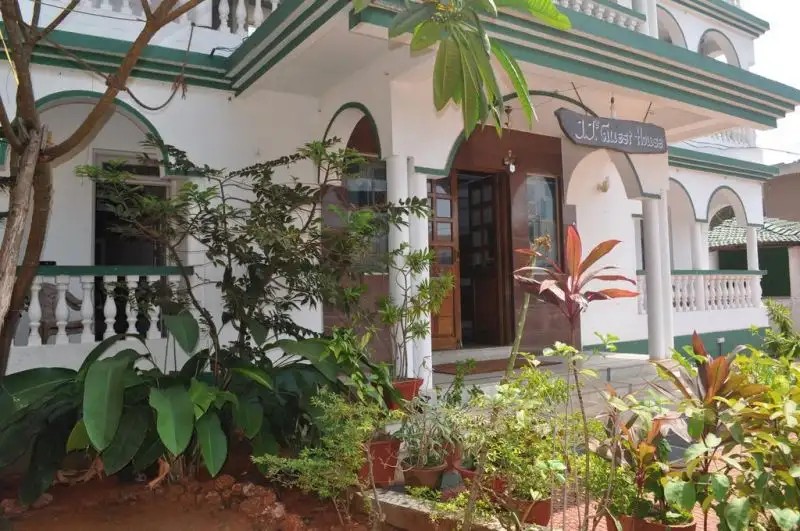 JJ'S GUEST HOUSE