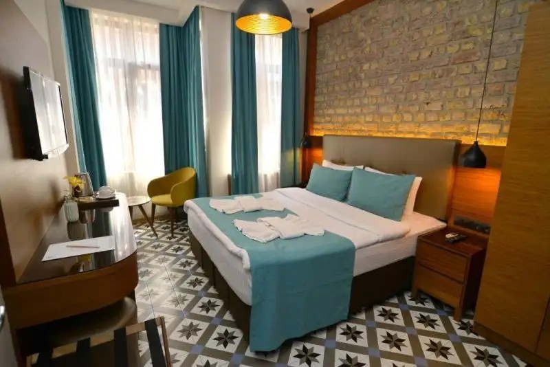 PERA LUNA RESIDENCE