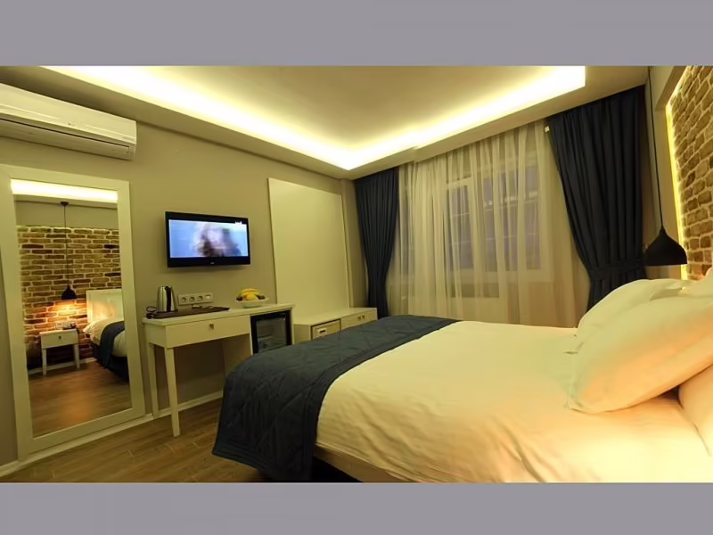 SANTA LUCIA HOTEL