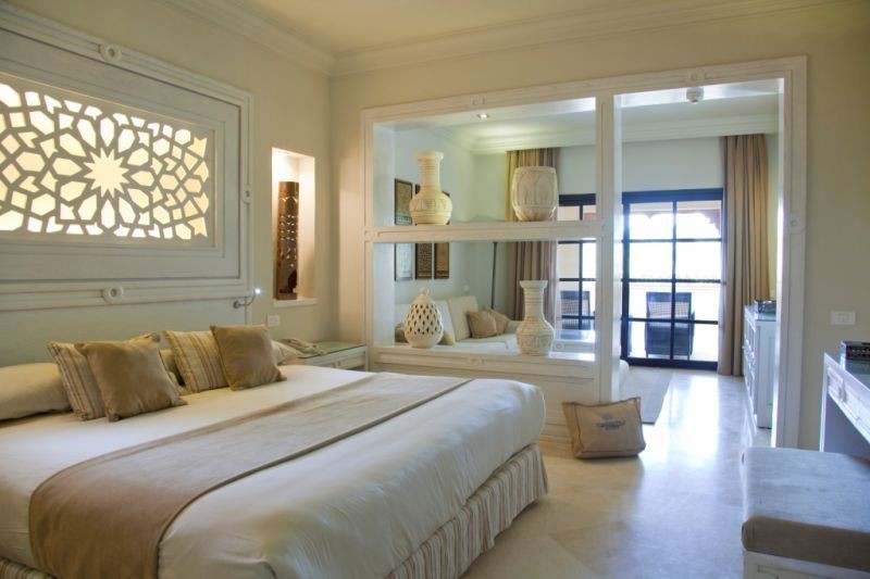 pool suite
