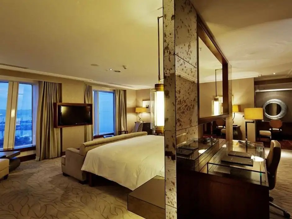 HILTON BAKU