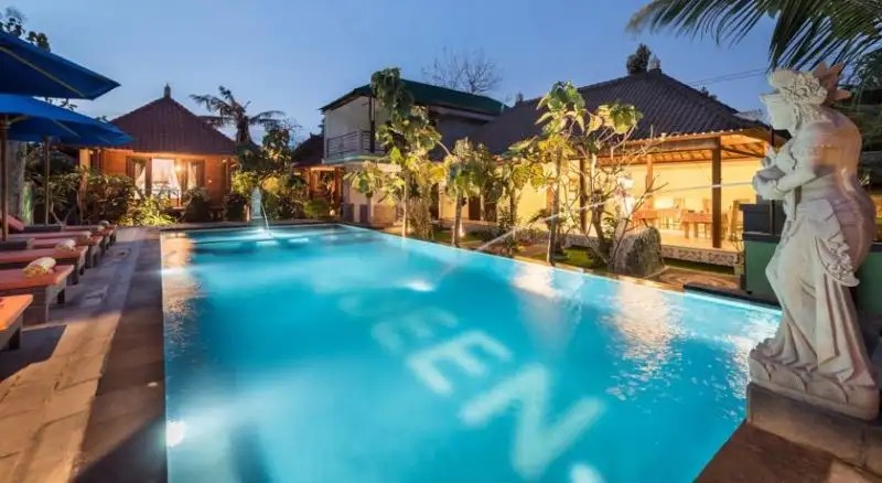 QUEEN VILLA