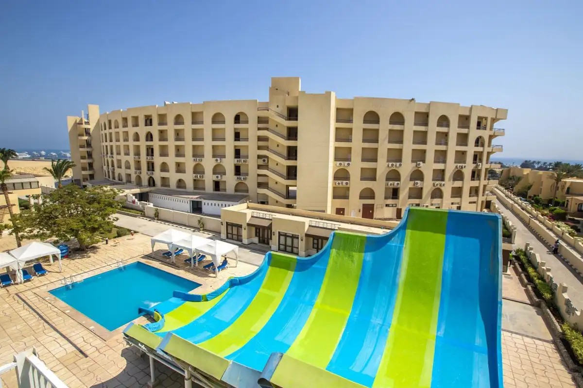 SUNNY DAYS MIRETTE FAMILY AQUAPARK