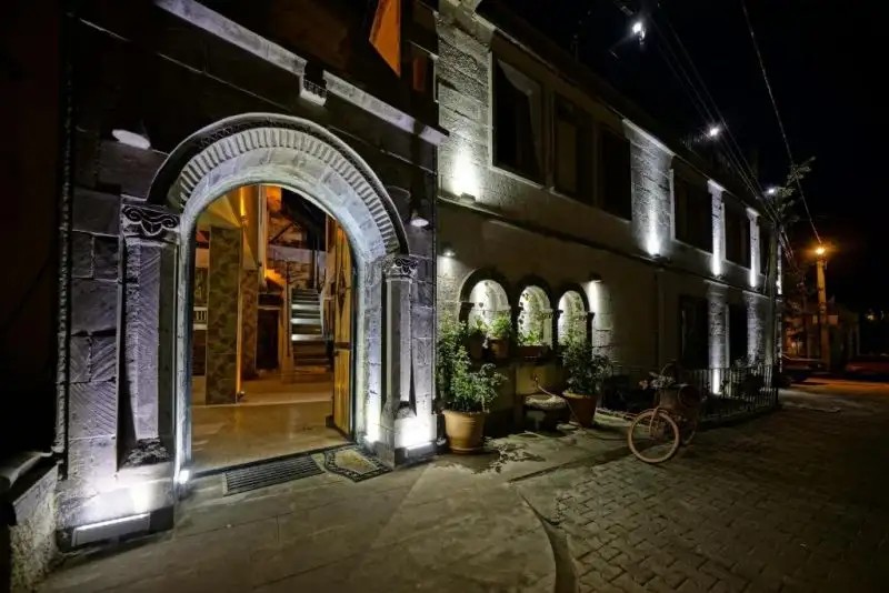 GOREME VALLEY CAVE HOUSE