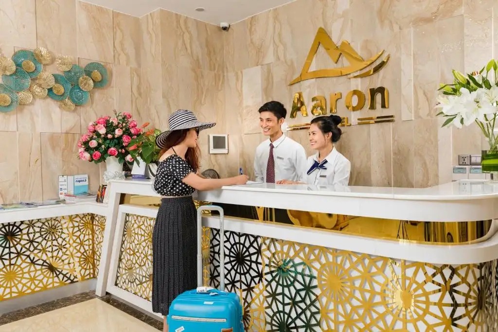 AARON HOTEL